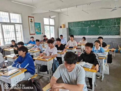 筑夢教育之路，共繪教學新篇——記潢川縣教育研究中心第六視導組蒞臨雙柳中學開展教育教學檢測與評價活動
